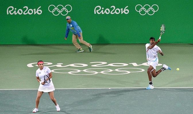 Sania Mirza and Rohan Bopanna lost to Venus Williams and Rajeev Ram in the semi-final of the mixed doubles event.