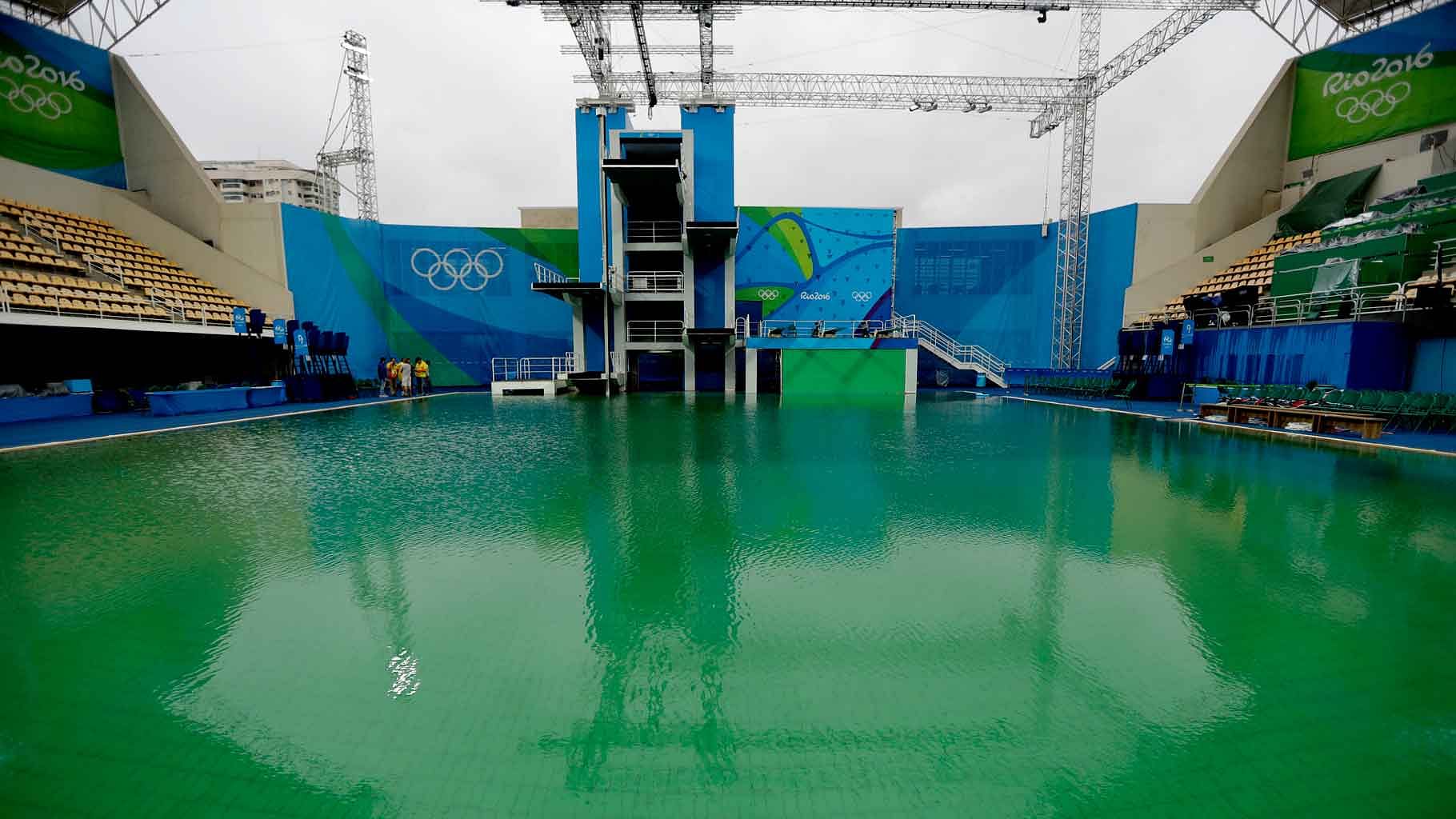 Out Of Options Officials To Drain Rio Olympics Green Diving Pool