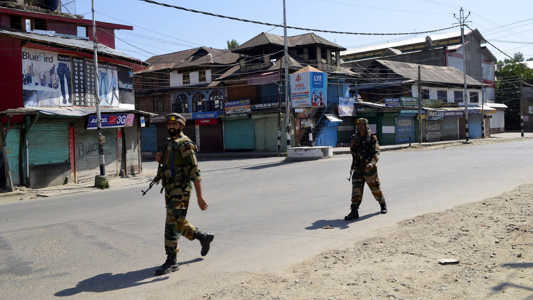 

 Soldiers patrol on Baramulla roads amidst curfew imposed in Kashmir valley,  5 August, 2016. (Photo: IANS)