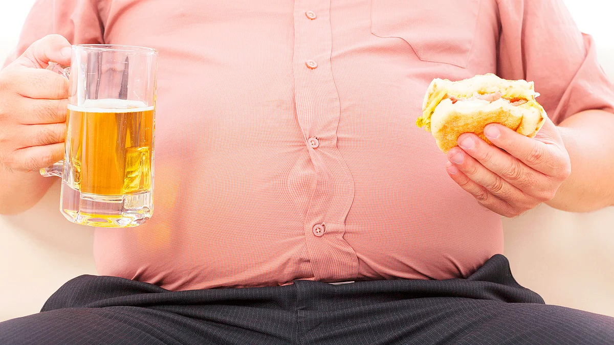 Men tend to put on fat in more risky areas of the body than women.