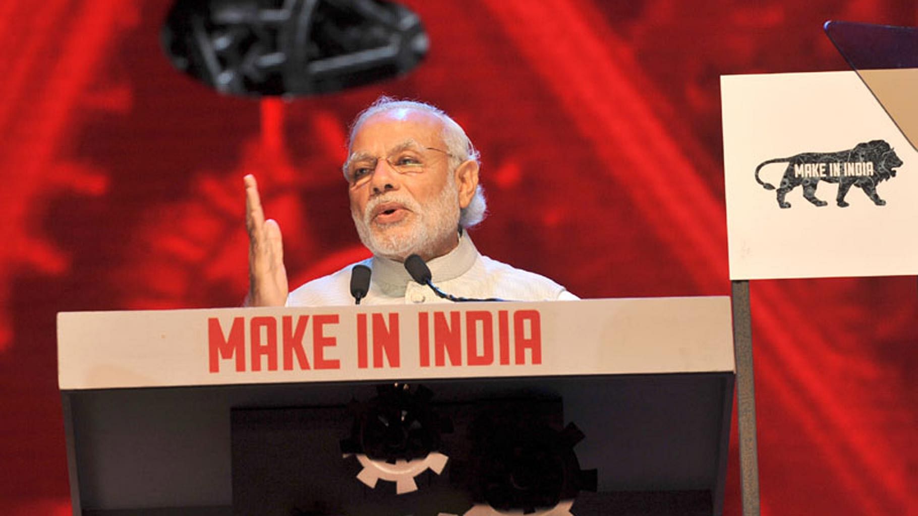  Prime Minister Shri Narendra Modi addressing at the inauguration of the Make in India Week, in Mumbai on 13 February, 2016. (Photo Courtesy: <a href="http://pib.nic.in/newsite/photo.aspx">PIB</a>)