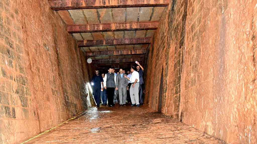 A 150 metre long, 3 metre wide tunnel which is around 12 feet high was discovered under the Maharashtra Governor House. (Photo: @Dev_Fadnavis)