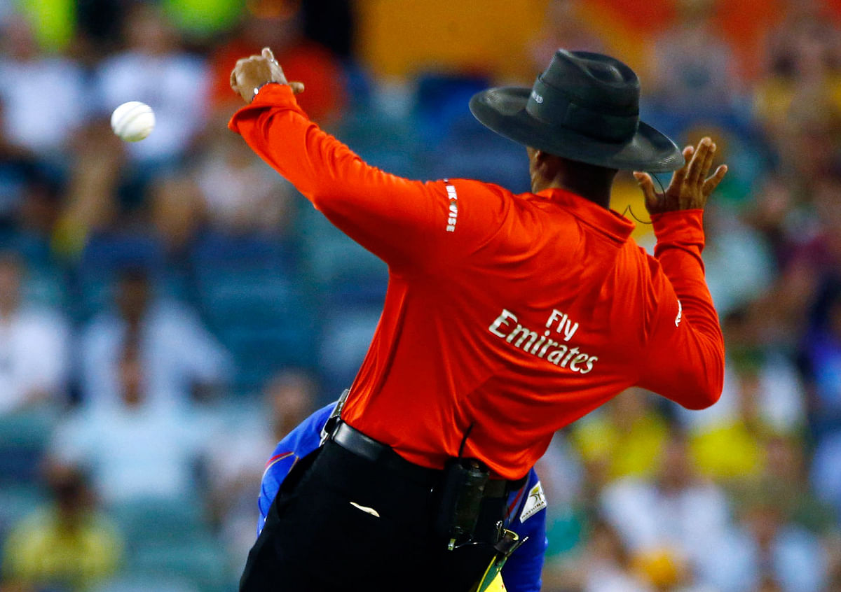 In the ODI series between England and Pakistan, the 3rd umpire will take calls on the no balls on a trial basis.