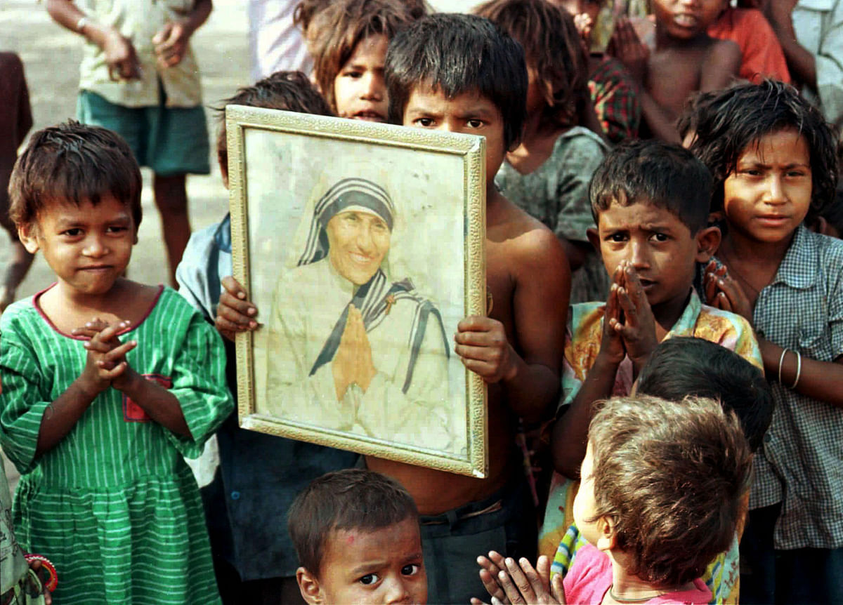 Author Aroup Chatterjee in his book questions Mother Teresa’s credibility as a world-famous charitable nun.