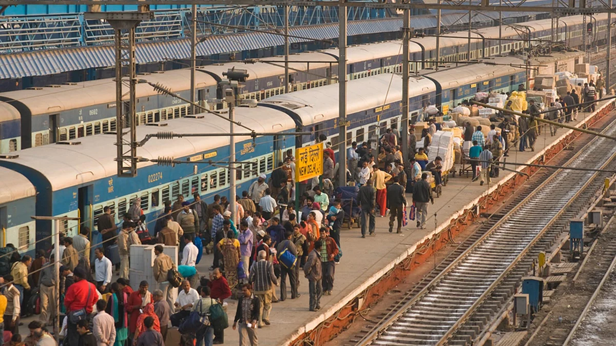 Under the scheme, dubbed “flexi fares“ by the railways, the current base fares will increase by 10% with every 10% of berths sold. (Photo: iStockPhoto)