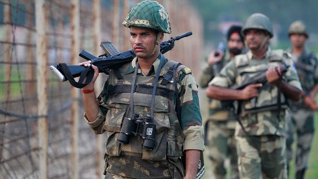 Ghatak troops from Bihar, Dogra unit  aided   Para commandos in conducting surgical strikes, writes Chandan Nandy.