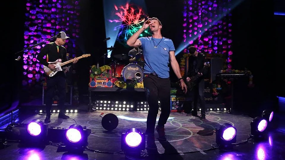 Can India afford Chris Martin crooning for us? (Photo courtesy: <a href="https://www.facebook.com/coldplay/photos">Facebook/Coldplay</a>)