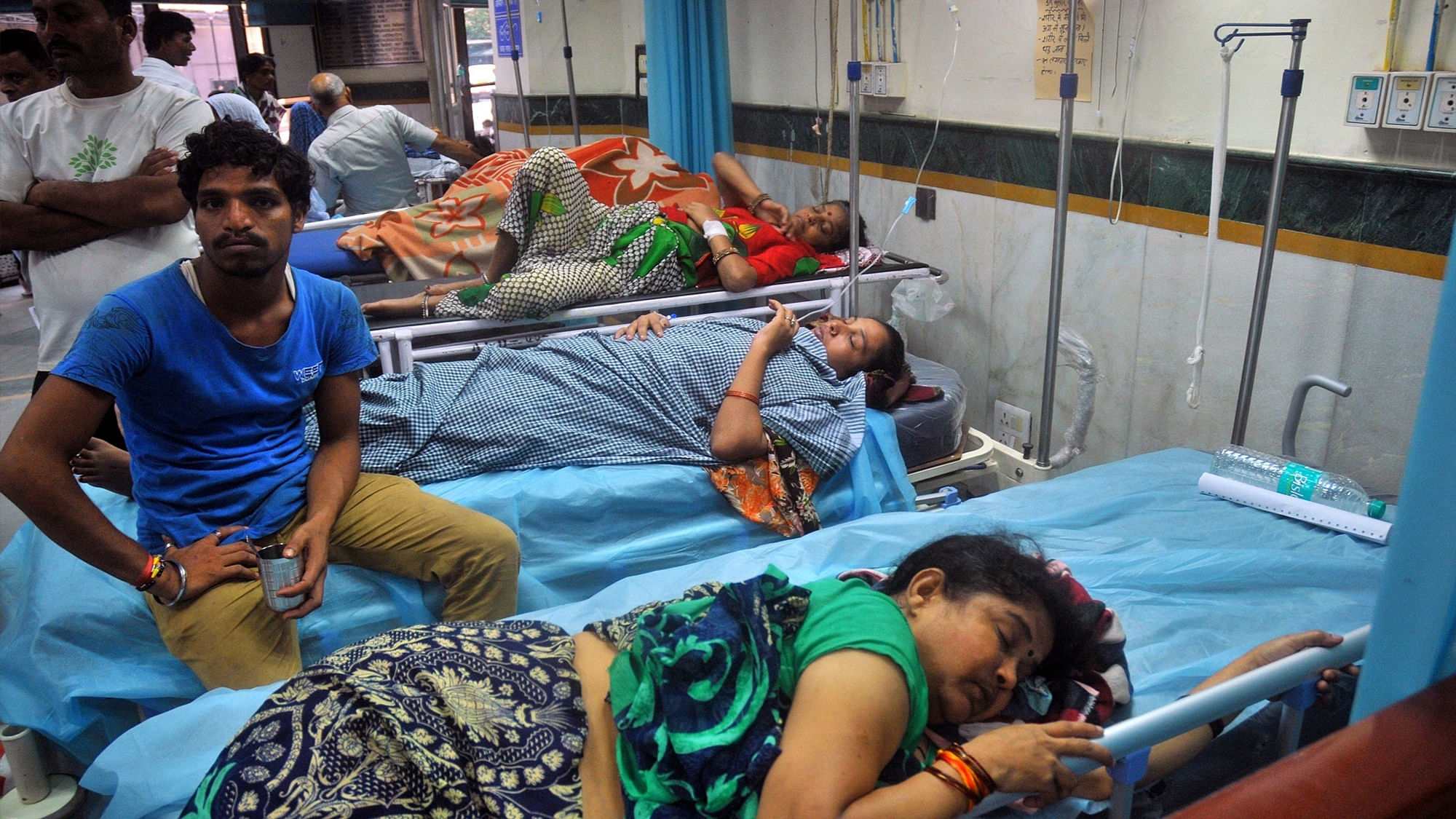 People suffering from dengue and chikungunya being treated at a Delhi hospital. (Photo: IANS)