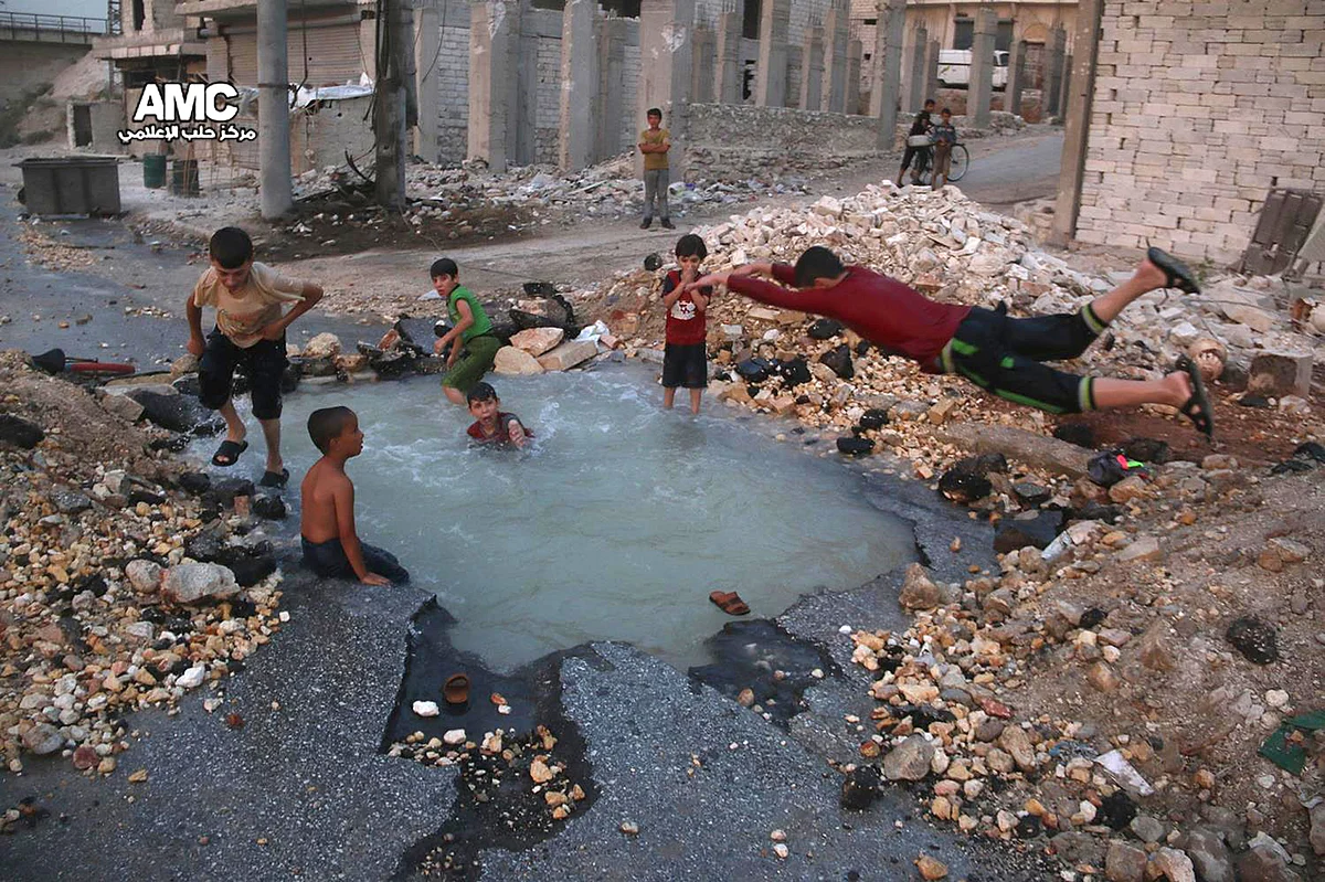 A glimpse into the lives of children living in war-torn areas. (Photo: AP)