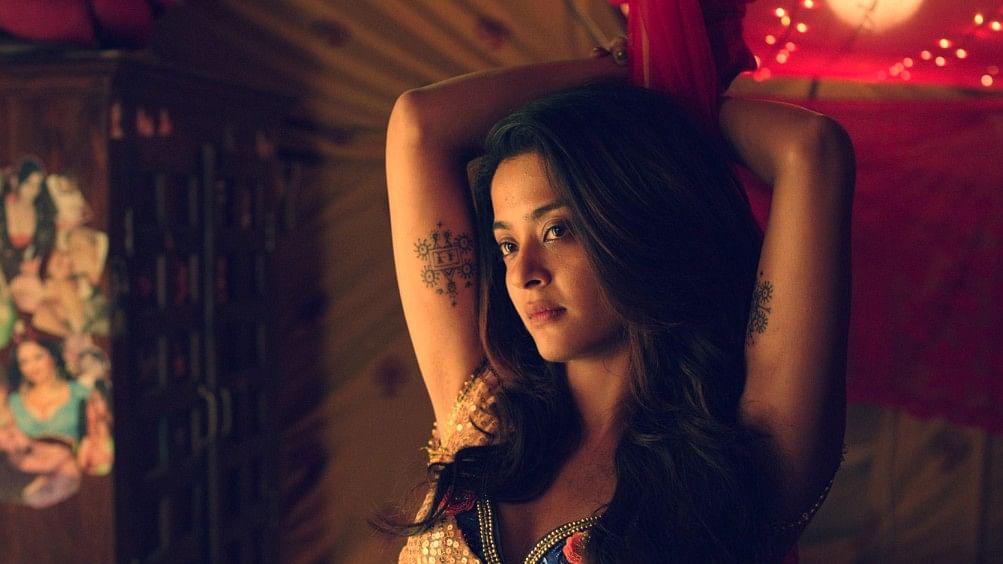Surveen Chawla shares horror stories of her casting couch experiences. (Photo courtesy: YouTube/<a href="https://www.youtube.com/channel/UChkXkESv2ViSatGUdIN9gBw">Ajay Devgn</a>)