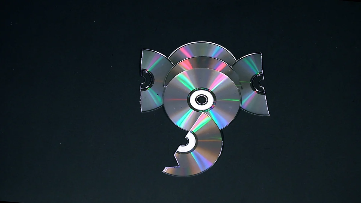Recycle your old CDs (Photo: The Quint)