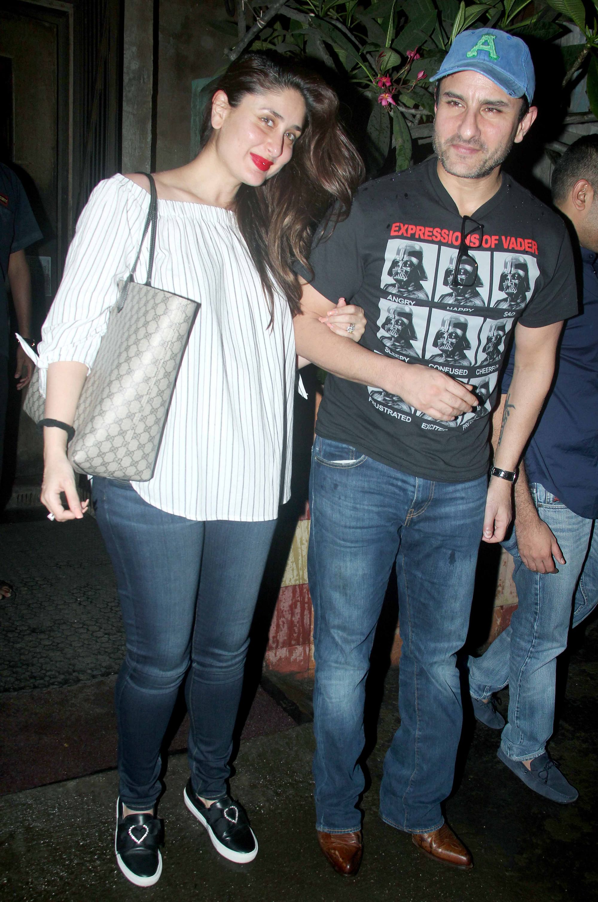 Kareena Kapoor Khan's throwback picture with beau Saif Ali Khan is too hot  to handle | Filmfare.com
