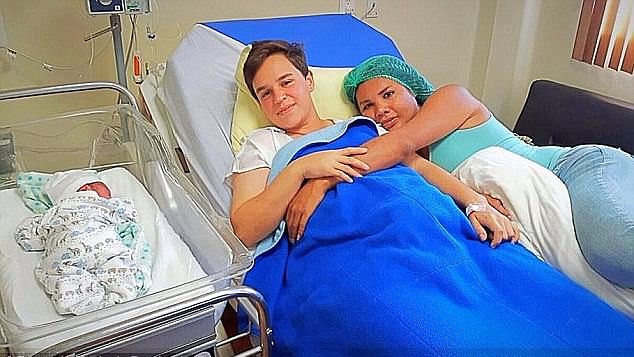 They became the first transgender couple in South America to deliver a child. (Photo Courtesy: Facebook/ <a href="https://www.facebook.com/photo.php?fbid=1890463114507499&amp;set=picfp.100006314850815.1890463104507500&amp;type=3&amp;theater">Fernando Machado</a>)