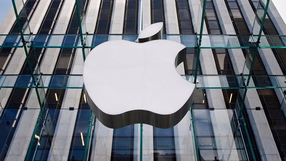 Looks like Apple has changed its stance on making its self-driving electric cars. (Photo: Reuters)&nbsp;