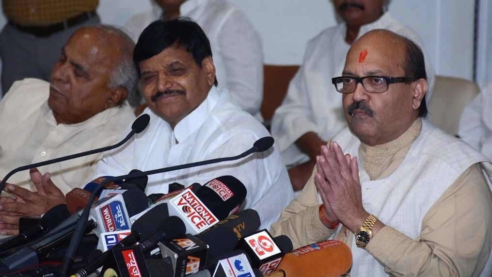 Shivpal Yadav (2nd from left) at a press conference being addressed by Samajwadi Party leader, Amar Singh. The image is used for representational purposes. (Photo: IANS)