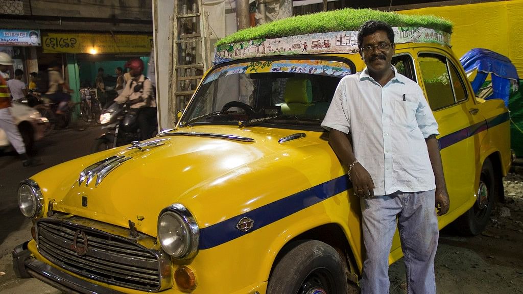 Garden on Wheels, This ‘Green Taxi’ is a Hit In Kolkata 