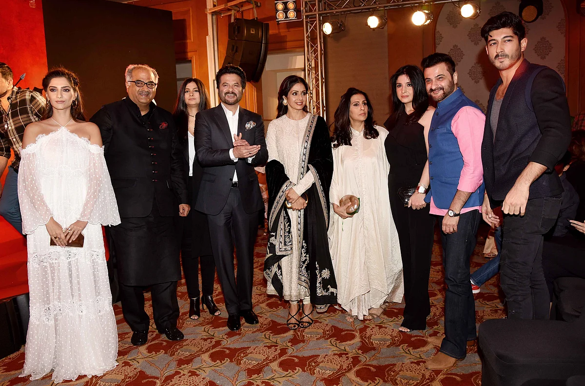 The Kapoor <i>khandan </i>at the <i>Mirzya </i>event. (Photo: Yogen Shah)