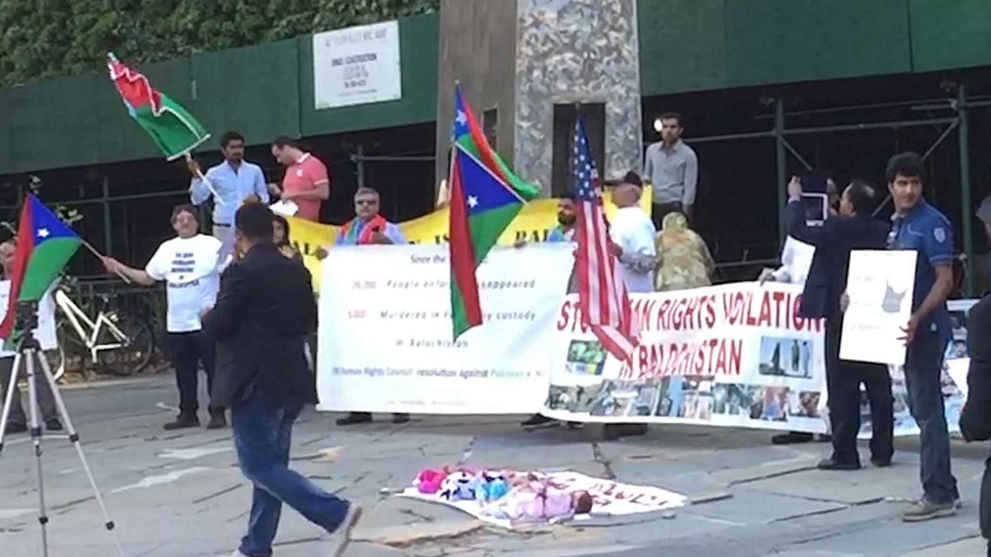 Baloch activists hold protests outside UN headquarters in New york. (Photo Courtesy: Vaishali Jain)
