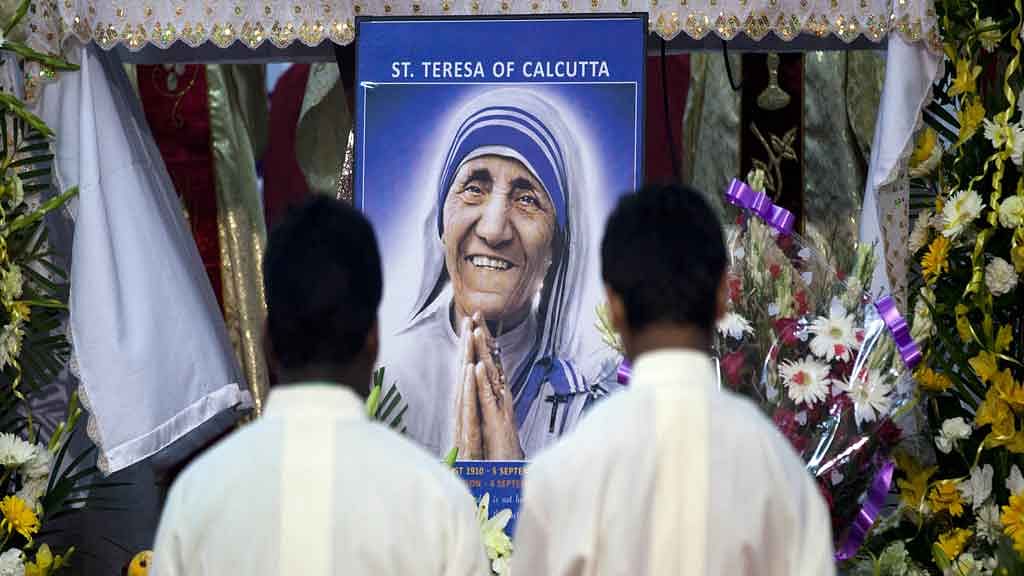 The Historical Day When  the Pope Declared Mother Teresa a Saint 