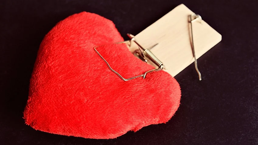 Abuse in romantic relationship is quite common. (Photo: iStock)