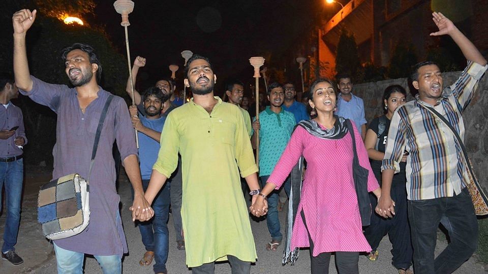 

Torchlight procession being led by students belonging to the Students’ Federation of India, 5 September 2016. (Photo Courtesy: SFI JNU/<a href="https://www.facebook.com/sfijnuunit/photos/?tab=album&amp;album_id=1213047132050755">Facebook</a>)
