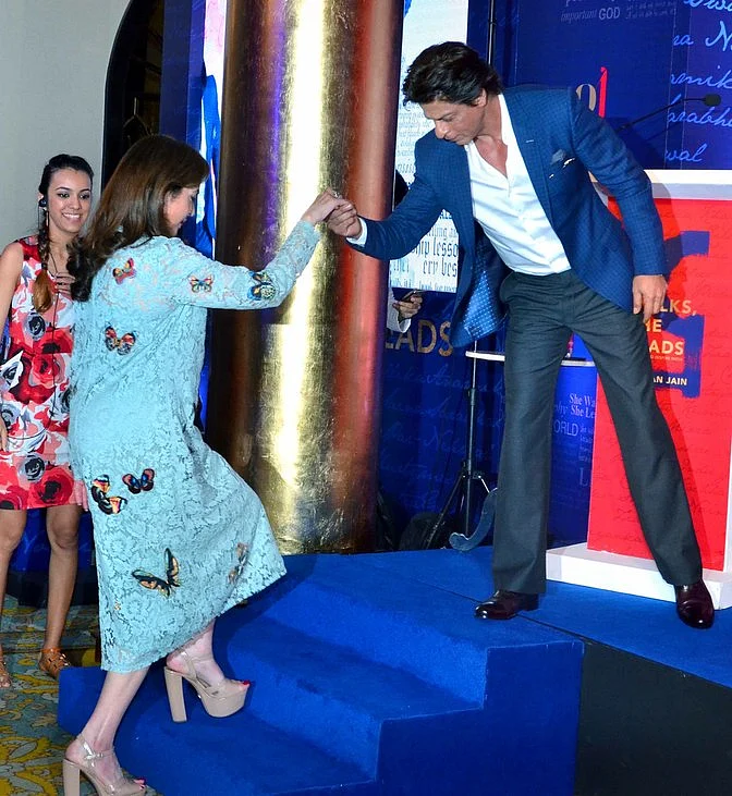 SRK at an event with Nita Ambani. (Photo: Yogen Shah)