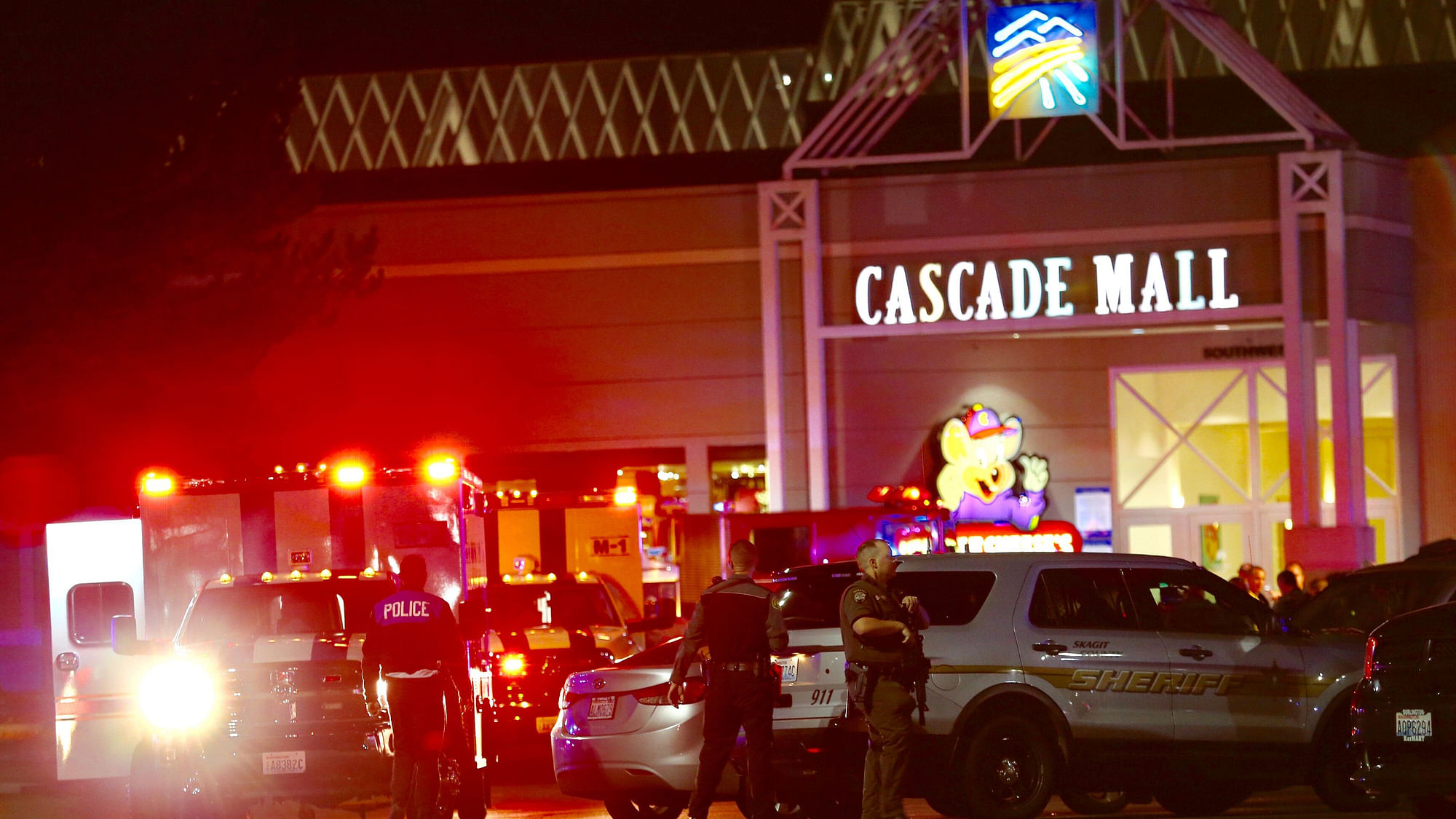 

The Washington State Patrol spokesperson said on Twitter that at least three people were killed on Friday evening at the Cascade Mall in Burlington. (Photo: AP)