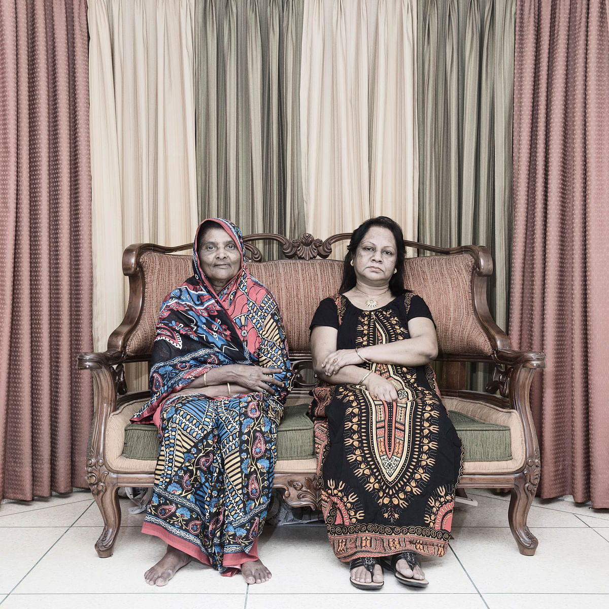 A Bangladeshi artist is attempting to bridge the gap between mistresses of the house and their domestic help.
