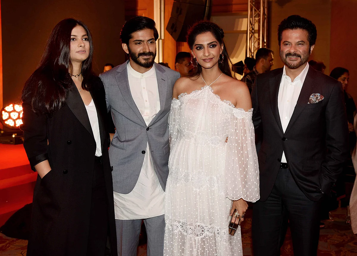 Proud daddy Anil Kapoor with his children Rhea, Harshvardhan and Sonam Kapoor. (Photo: Yogen Shah)