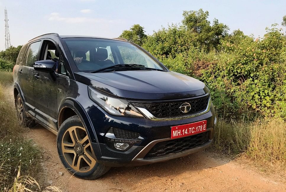 Tata Motors’ brand new SUV Hexa is quite an impressive feat. It’s a definite head-turner. 