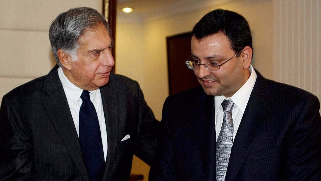The former chairmen of Tata Group; Ratan Tata (L) and Cyrus Mistry.