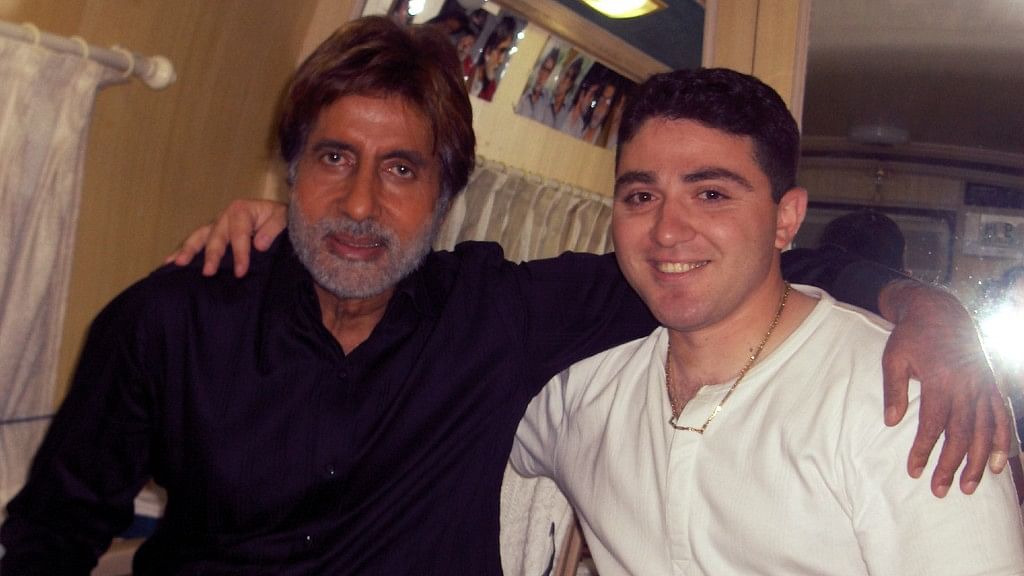 Amitabh Bachchan with his fan Moses Sapir. (Photo courtesy: Moses Sapir)
