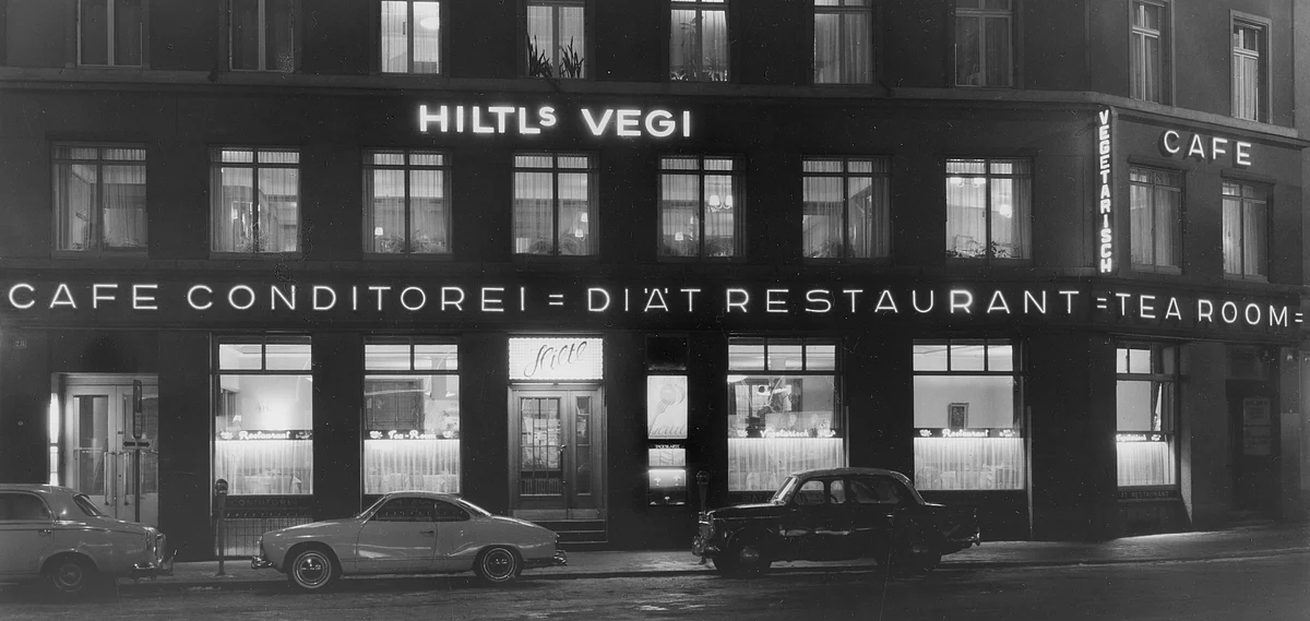 The facade in 1931. (Photo Courtesy: Hitl)