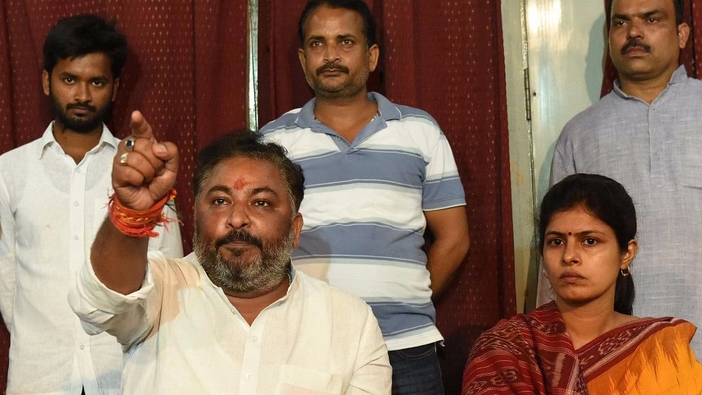 Expelled BJP leader Dayashankar Singh and his wife Swati Singh during a press conference in Lucknow on 7 August 2016. (Photo: IANS)