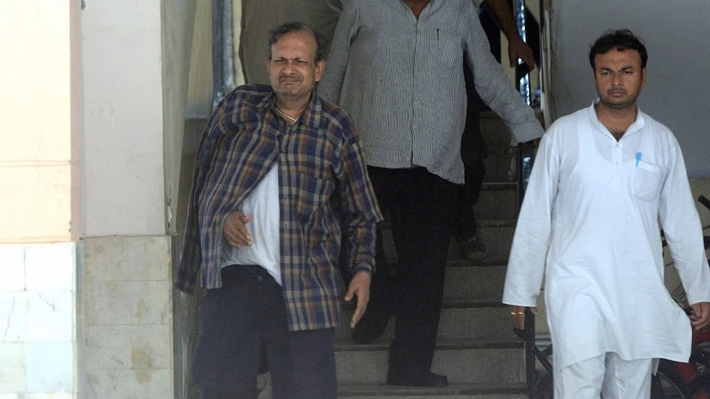 BK Bansal, a senior official of the Ministry of Corporate Affairs who was arrested by the CBI on bribery charges, outside his residence in Delhi on 20 July, 2016. (Photo: IANS)