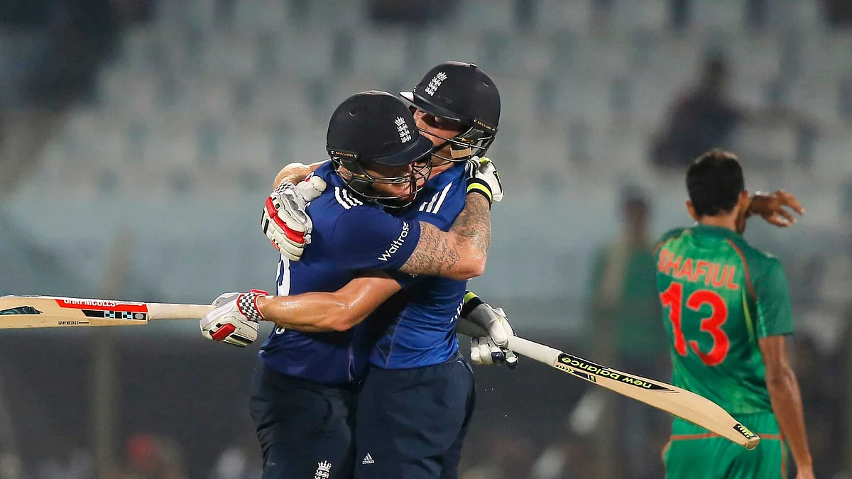 QPlay: Ashwin Tops ICC Rankings, SA Whitewash Aus 5-0, Eng bt Bang