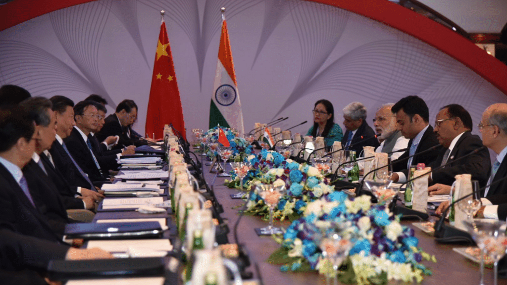 Indian and Chinese delegates hold a bilateral meeting. (Photo Courtesy: Twitter/<a href="https://twitter.com/MEAIndia/status/787273815206170624">@MEAIndia</a>)