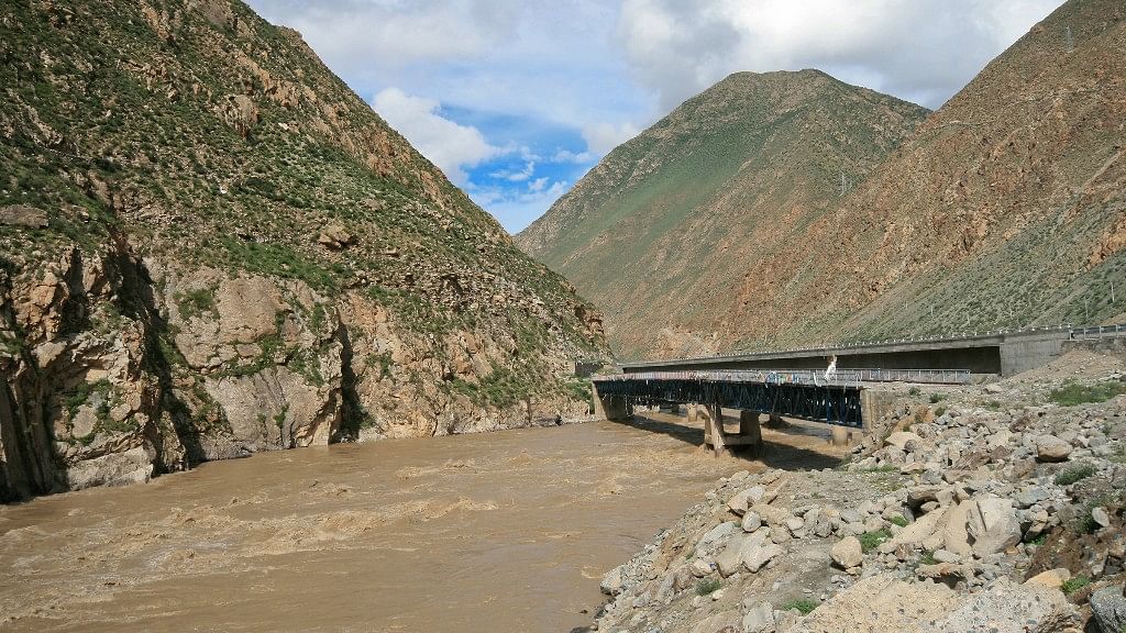 The Brahmaputra river in Nyingchi, Tibet. (Photo: iStock)