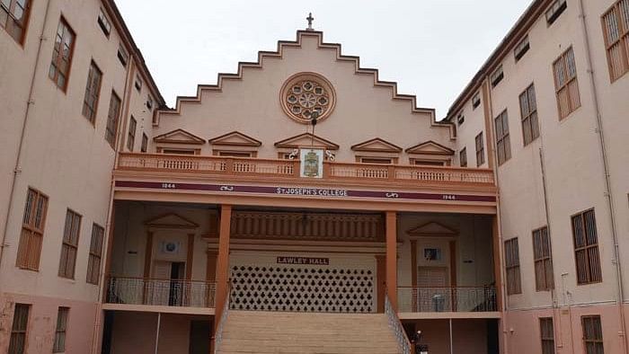 Anna did his BSc (Tech) at St. Joseph’s College, Tiruchirappalli, Tamil Nadu. Lawley Hall was their mess hall. (Photo Courtesy: <a href="http://www.sjctni.edu/">St Joseph’s College</a>)