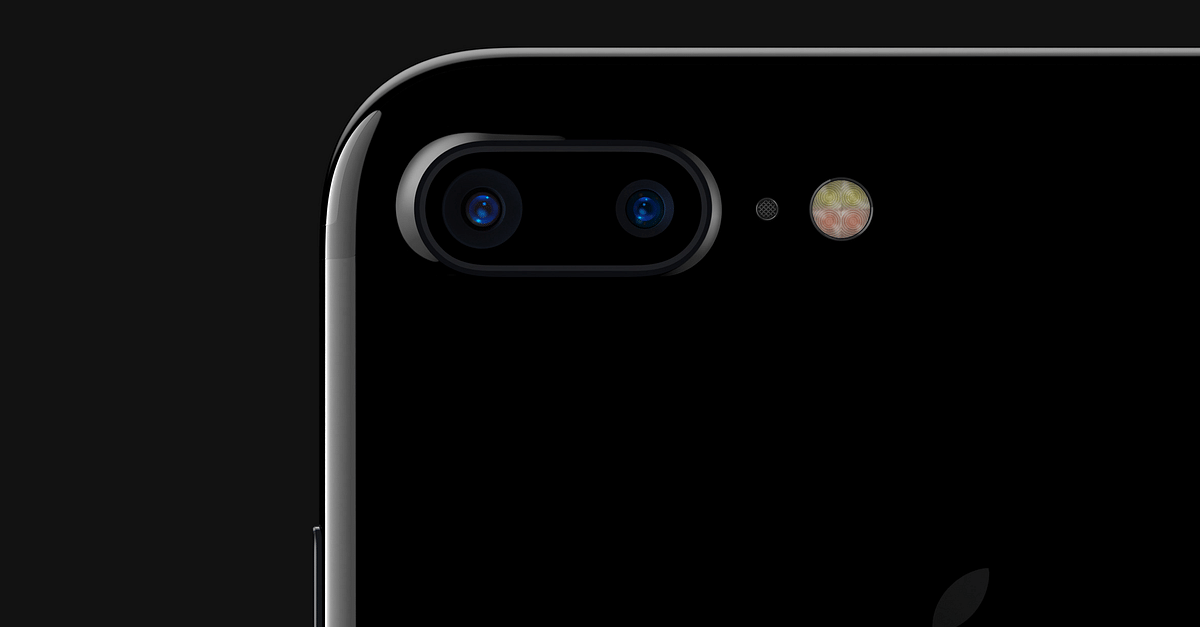 Apple iPhone 7 Plus brings the biggest camera innovation with its dual lenses, one wide angle and a telephoto lens offering 2X Optical Zoom. (Photo Courtesy: <a href="http://www.apple.com/in/iphone-7/">Apple</a>)