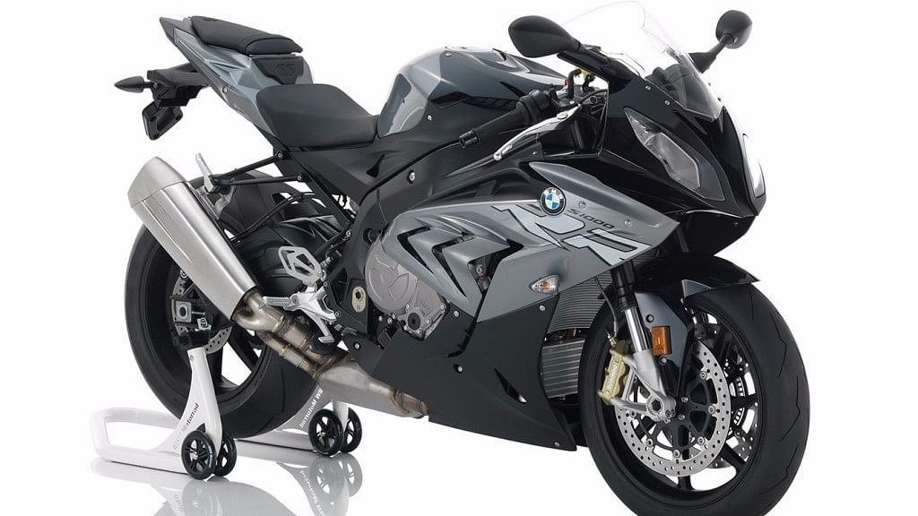BMW S1000RR will be hitting the roads sometime in 2017. (Photo Courtesy: BMW)