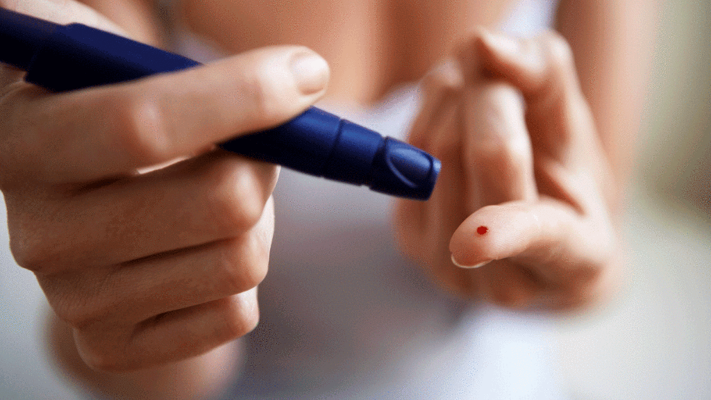 Diabetic Patients Unnecessarily Test Blood Sugar Levels at Home