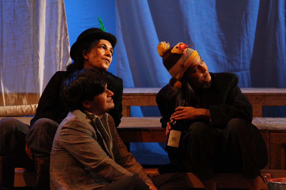 Naseeruddin Shah & family come together at Prithvi theatre festival for a clever take on humour and you’ll love it.