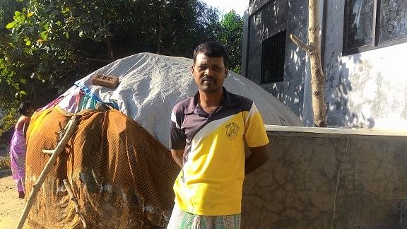 

Daily wage labourer Jitendra Bhurkud has worked without pay for the last two weeks. “We will take once the employer has change,” he said. (Photo Courtesy: IndiaSpend/Swagata Yadavar)