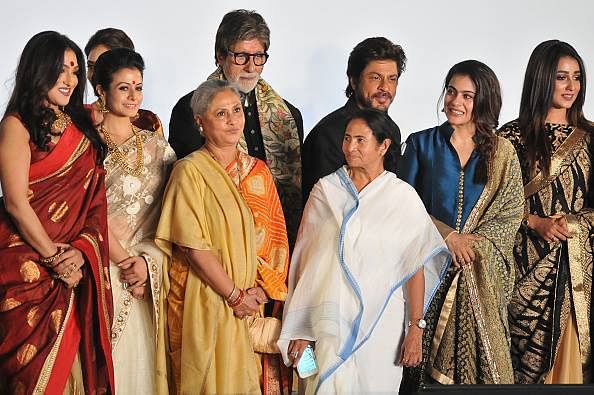 The Kolkata International Film Festival got a grand start in the presence of Amitabh Bachchan, Shah Rukh Khan.