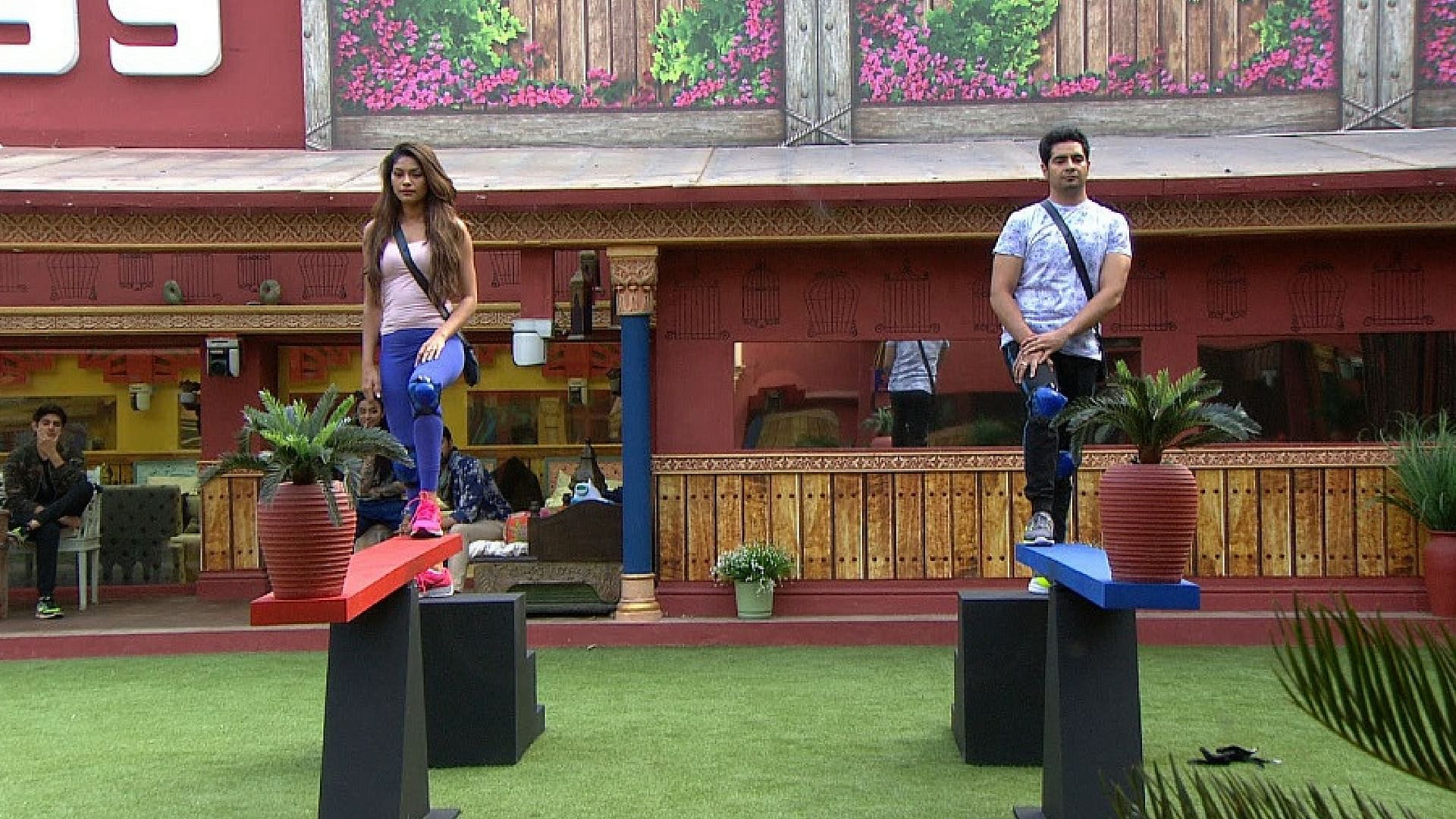 Lopamudra and Karan are ready to fight it out for captaincy. (Photo courtesy: Colors TV)
