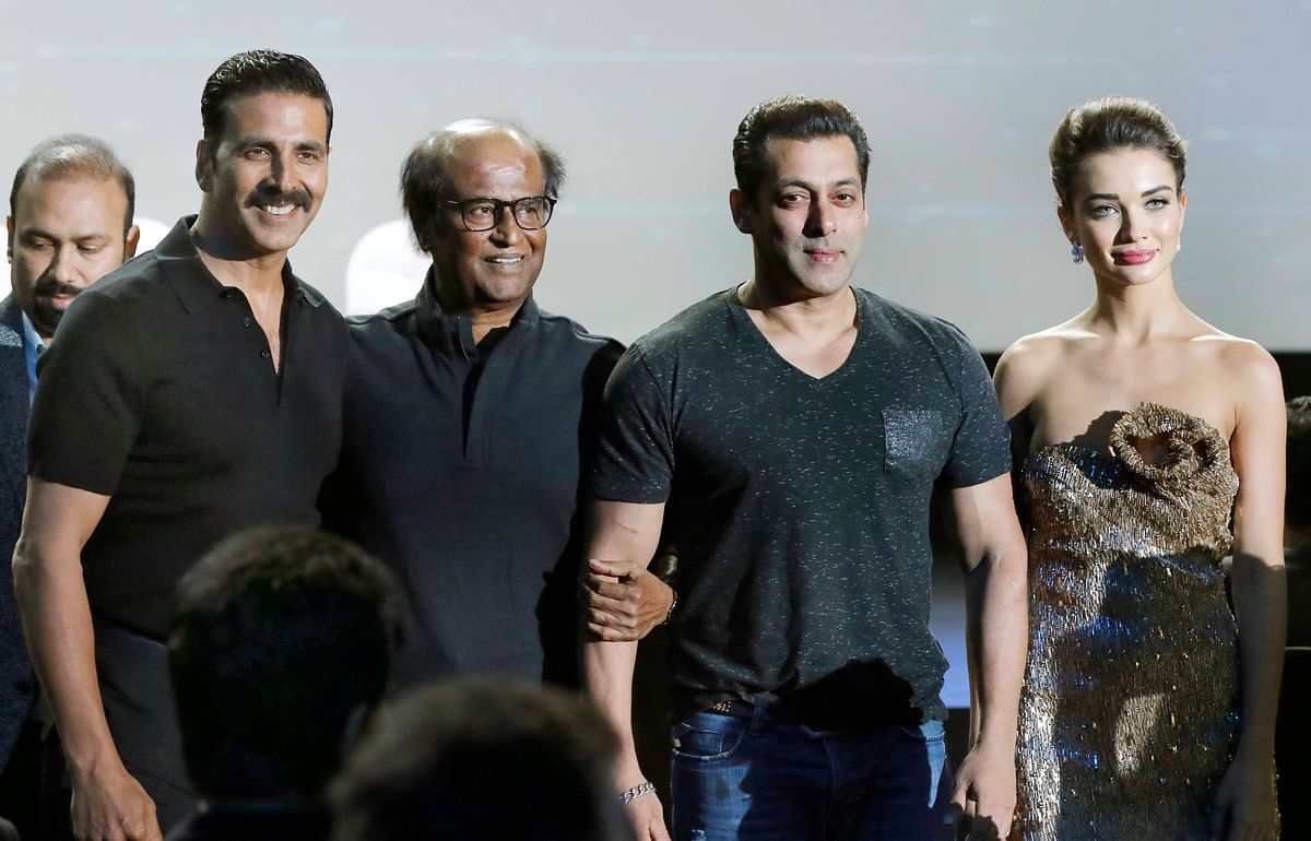 Salman Khan arrived uninvited at the first look launch of Rajinikanth and Akshay Kumar’s film, ‘2.0’.