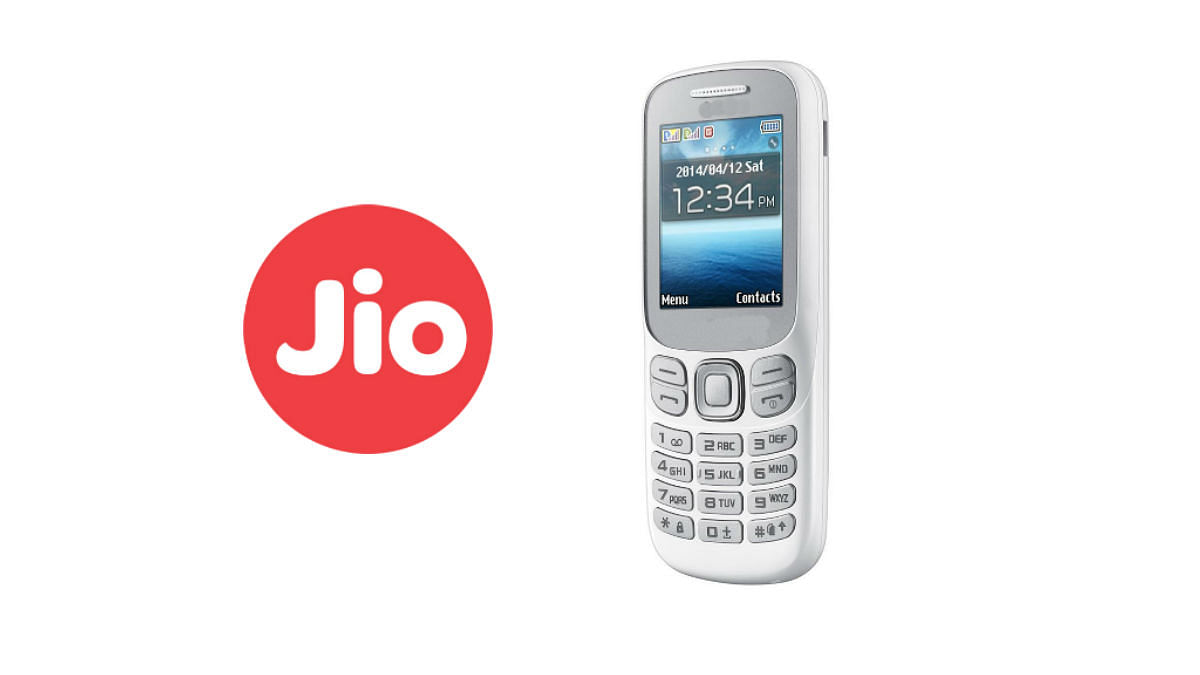 Now Reliance Jio has set its eyes on the feature phone users. (Photo: <b>The Quint</b>)