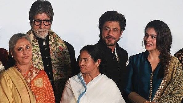 Jaya Bachchan, Amitabh Bachchan, Mamata Banerjee, Shah Rukh Khan and Kajol at the inaugural ceremony of the 22nd Kolkata International Film Festival. (Photo courtesy: Facebook)