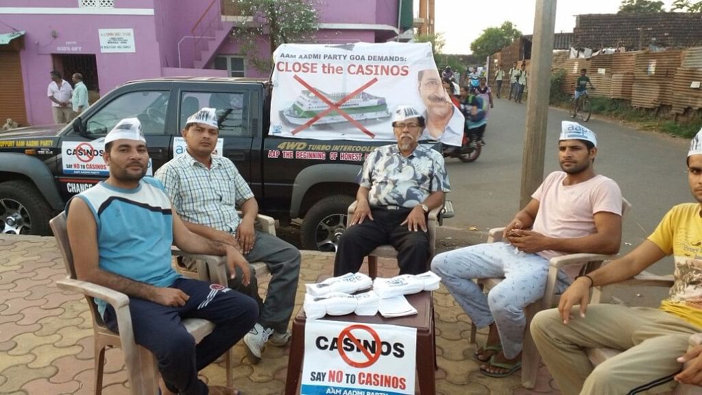 The Aam Aadmi Party in Goa is going all out against the BJP with its campaign against casinos. (Photo Courtesy: Twitter/<a href="https://twitter.com/DelhiTalwar/status/801819902378024960?ref_src=twsrc%5Etfw">@DelhiTalwar</a>)